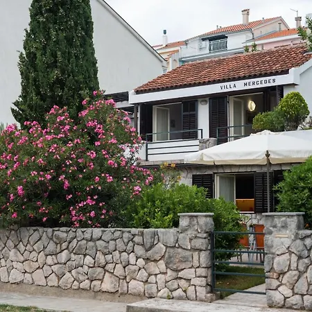 Villa Mercedes *